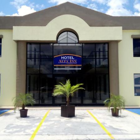 Hotel Alfa Inn Montemorelos Bagian luar foto
